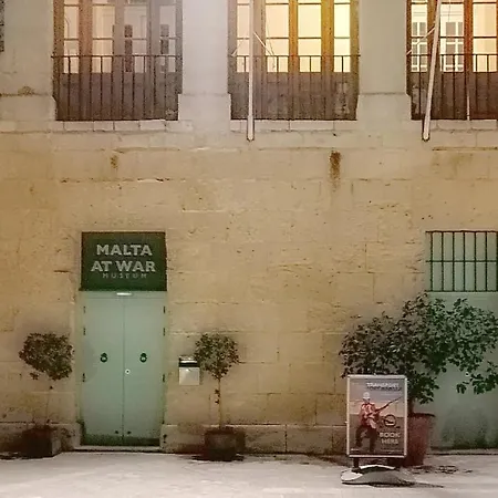 Modern Seafront! * Kalkara