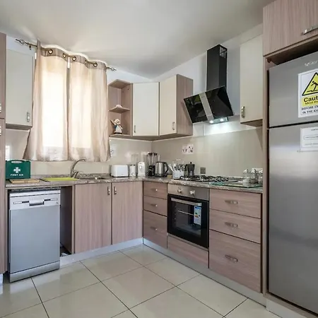 Appartamento Modern Seafront! *