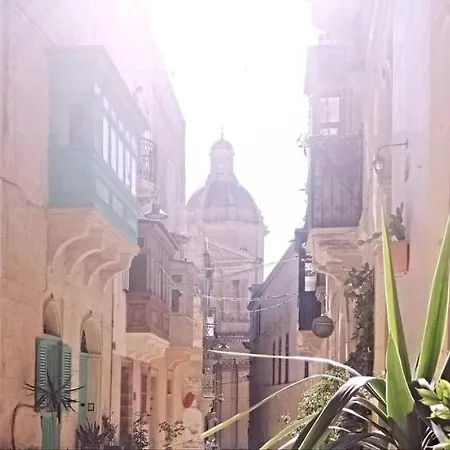 Modern Seafront! Kalkara