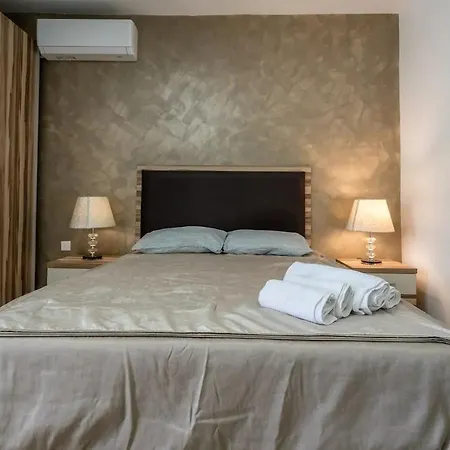 Appartamento Modern Seafront!