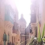 Modern Seafront! Kalkara