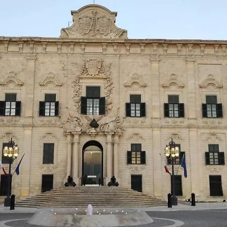 公寓 Modern Seafront! Kalkara