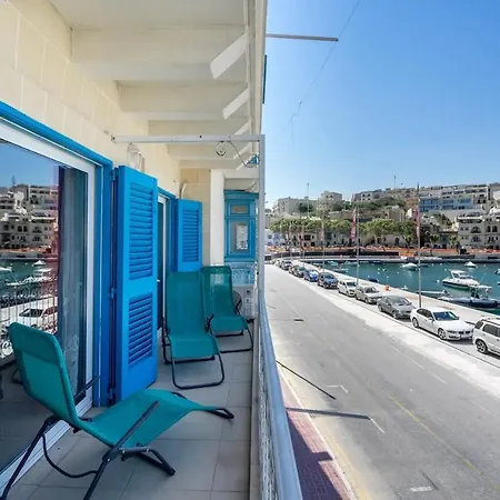 Modern Seafront! Kalkara