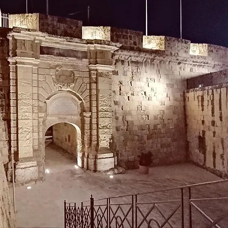 公寓 Modern Seafront! Kalkara