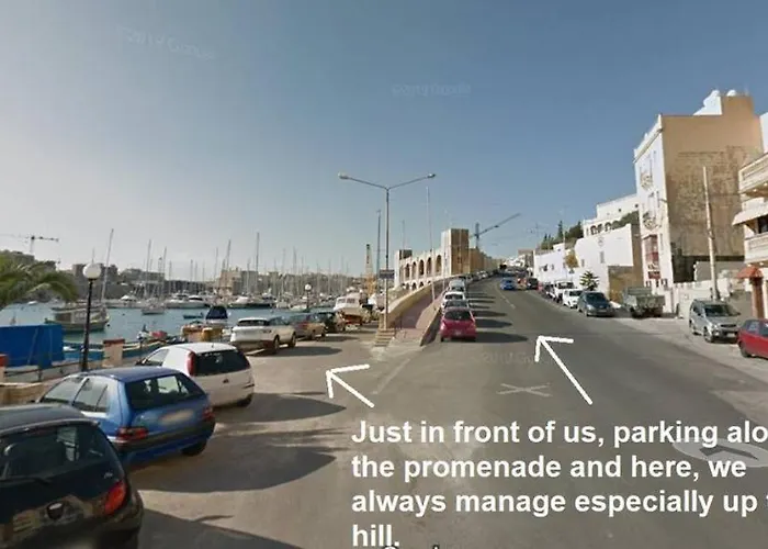 Lägenhet Modern Seafront! Kalkara