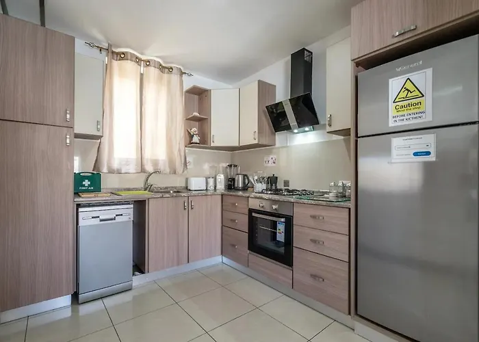 Lägenhet Modern Seafront! *