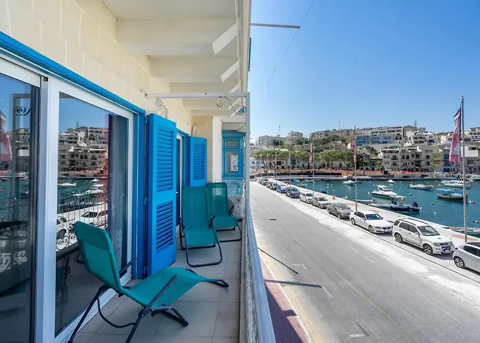 Modern Seafront! Kalkara