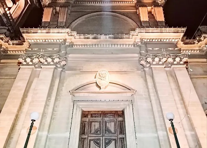 Lägenhet Modern Seafront! Kalkara